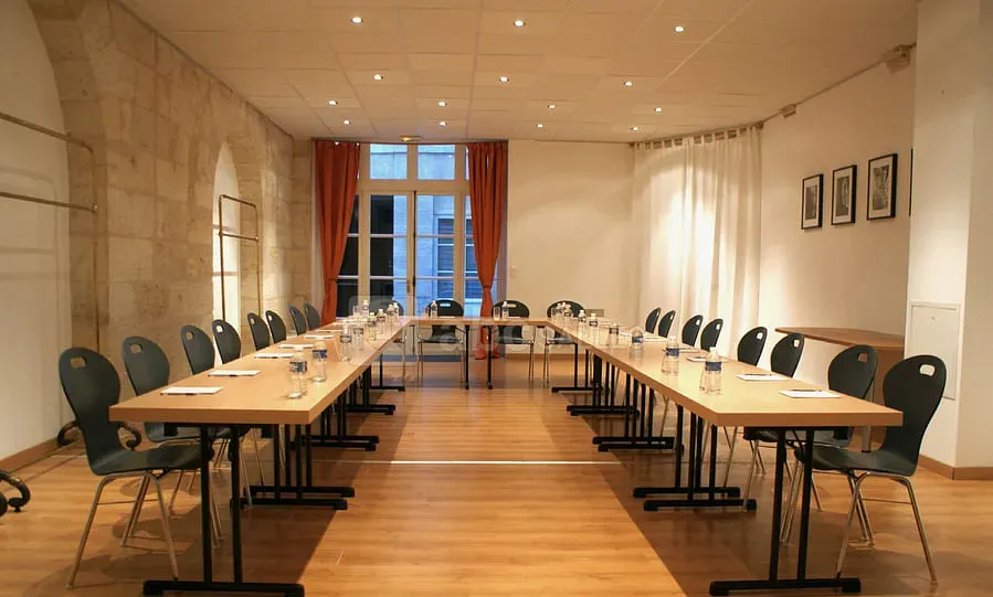 Espace Chapeau Rouge — photo 3
