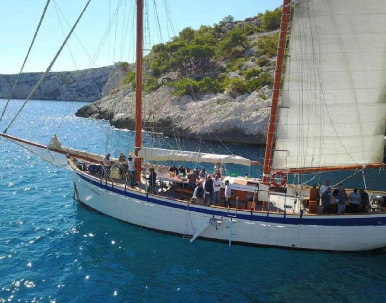 Schooner Alliance - Sailboat rental — photo 2