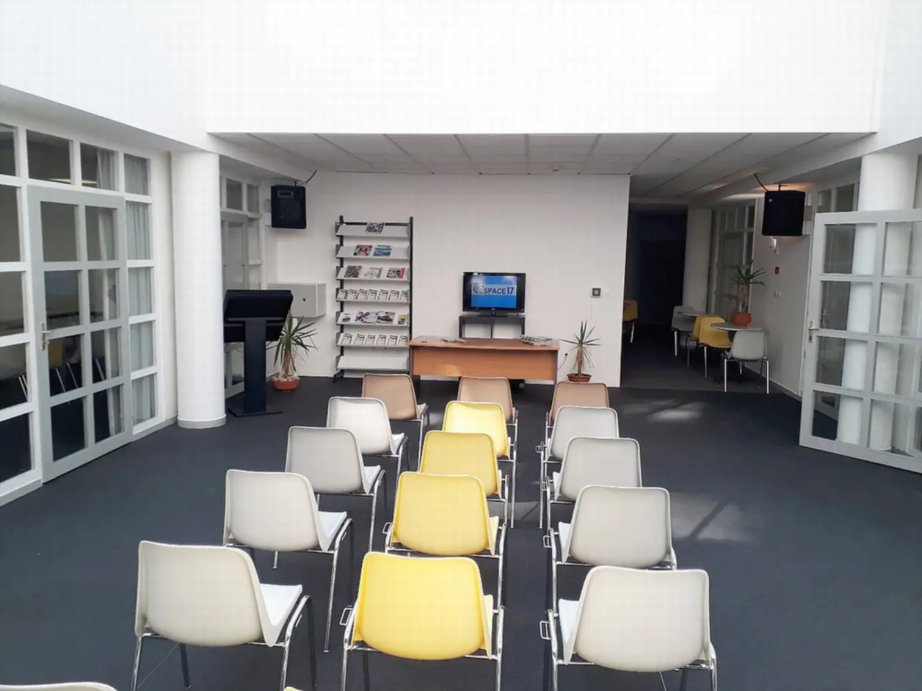 Espace 17