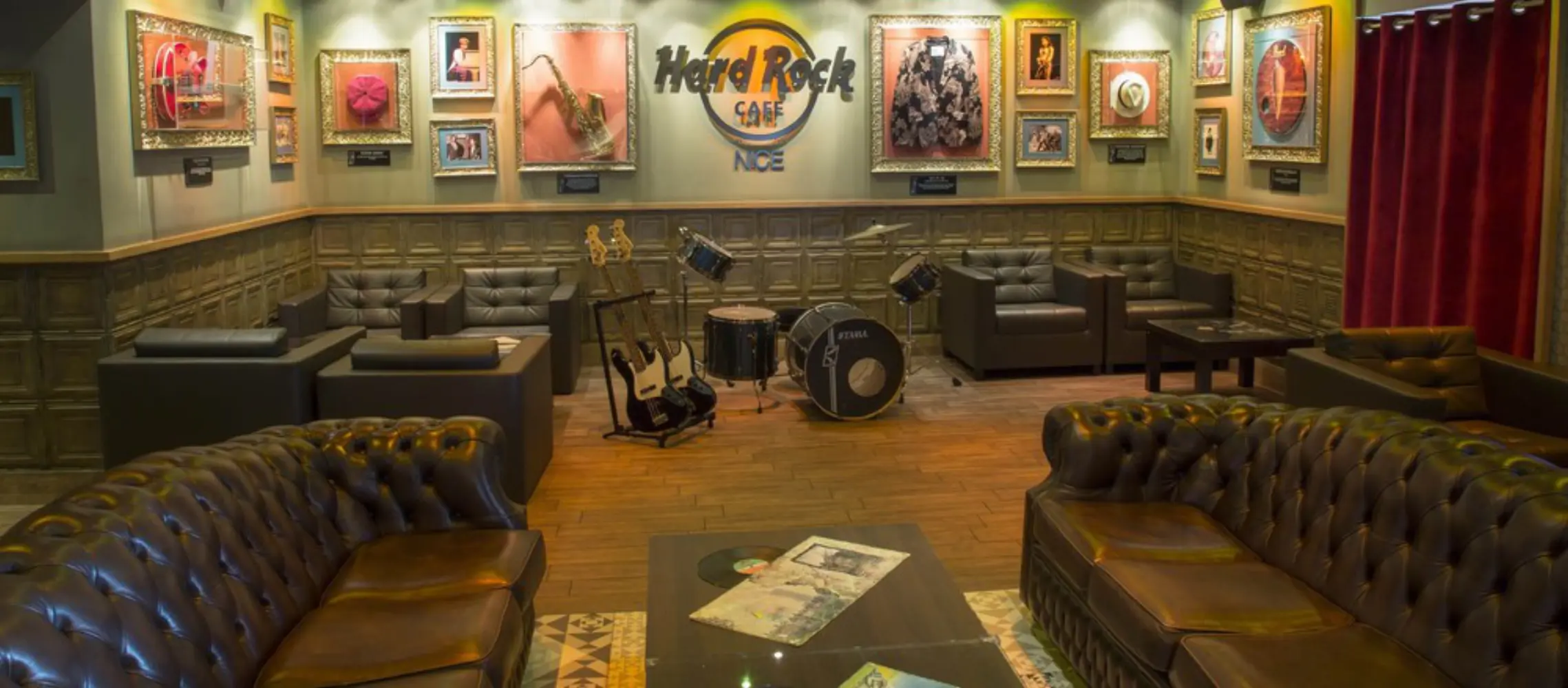 Hard Rock Cafe — photo 3