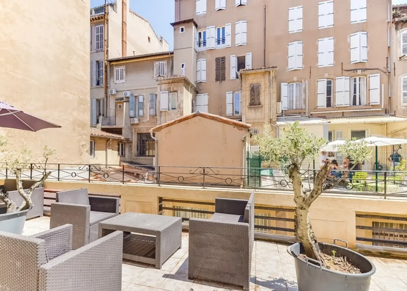 Euroburos Marseille Préfecture — photo 3