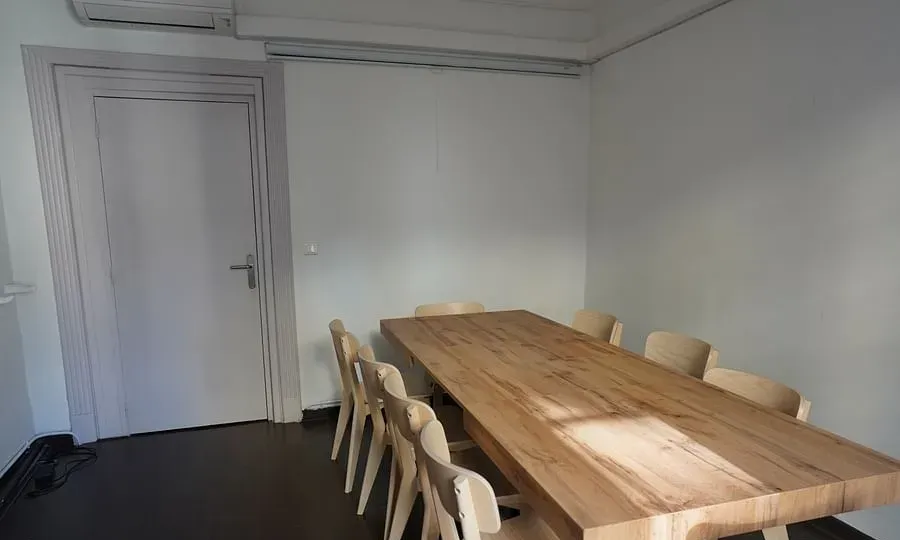 L'APPARTEMENT - Salle de réunion — photo 3