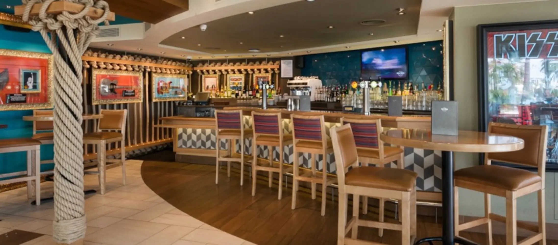 Hard Rock Cafe — photo 2