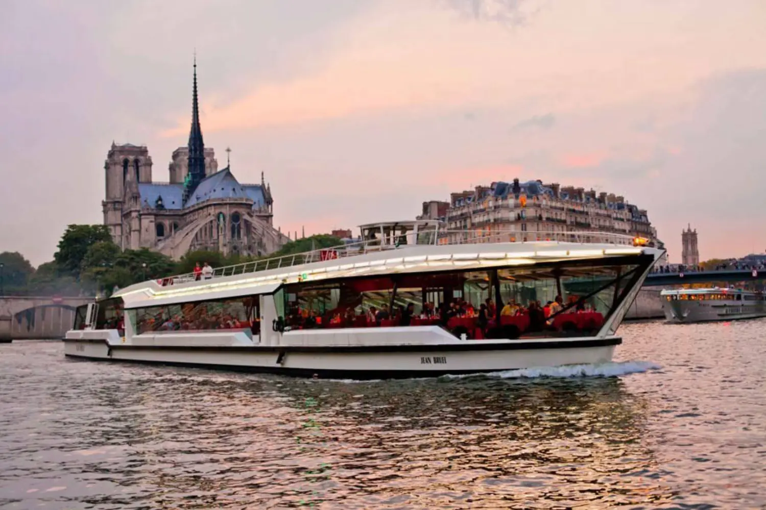 Bateaux-Mouches — photo 3
