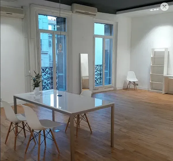 SHOWROOMILK — photo 3