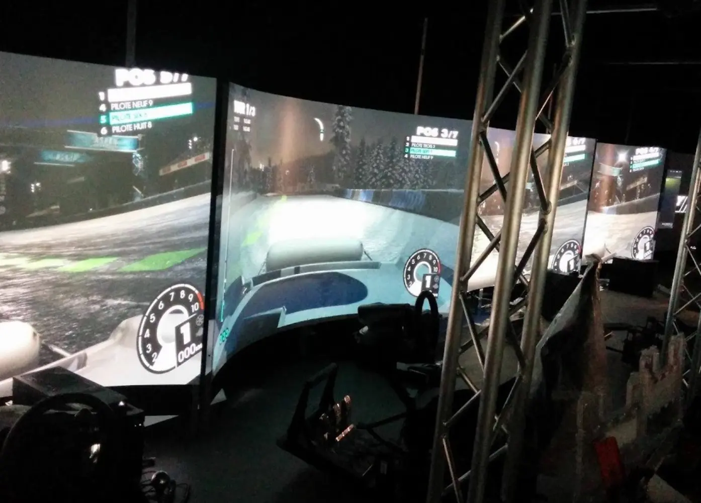 Simfactory - automobile driving simulators - Bar — photo 4