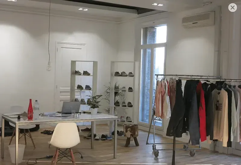 SHOWROOMILK — photo 2